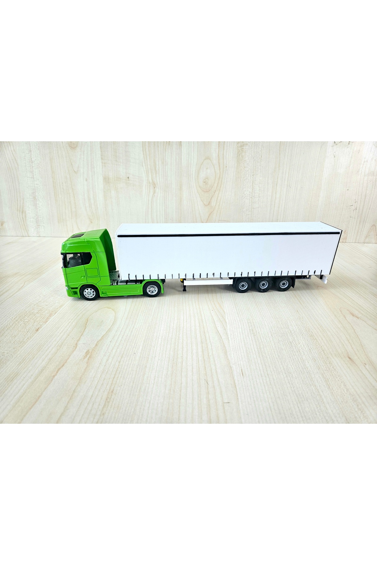 مدل خودرو SCANIA 770S TRUCK MODEL سبز رنگ 1 50 طول 33 سانتی متر نام شرکت را می توان نوشت اورجینال Maket