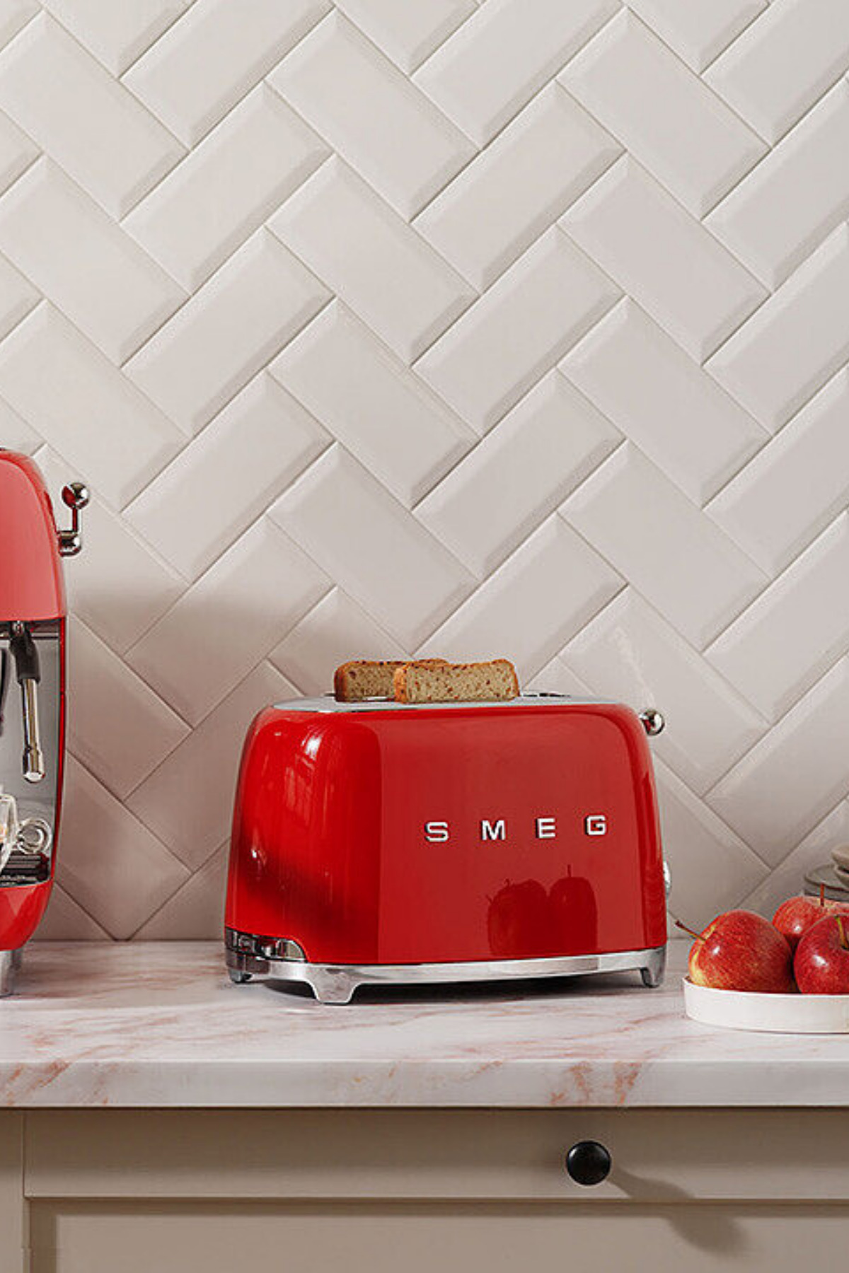 توستر رترو قرمز به سبک دهه 50 TSF01RDEU اورجینال Smeg