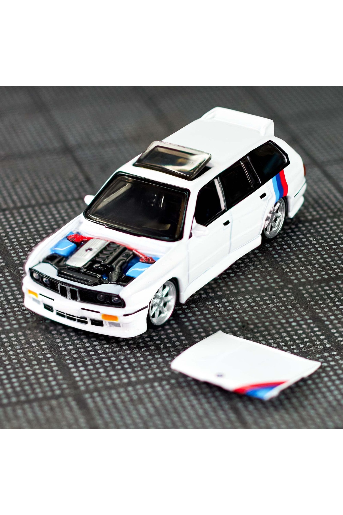 ماشین اسباب بازی گردآورندگان چرخ های داغ نخبگان 64 1990 BMW 318I TOURING هات ویلز اورجینال HOT WHEELS