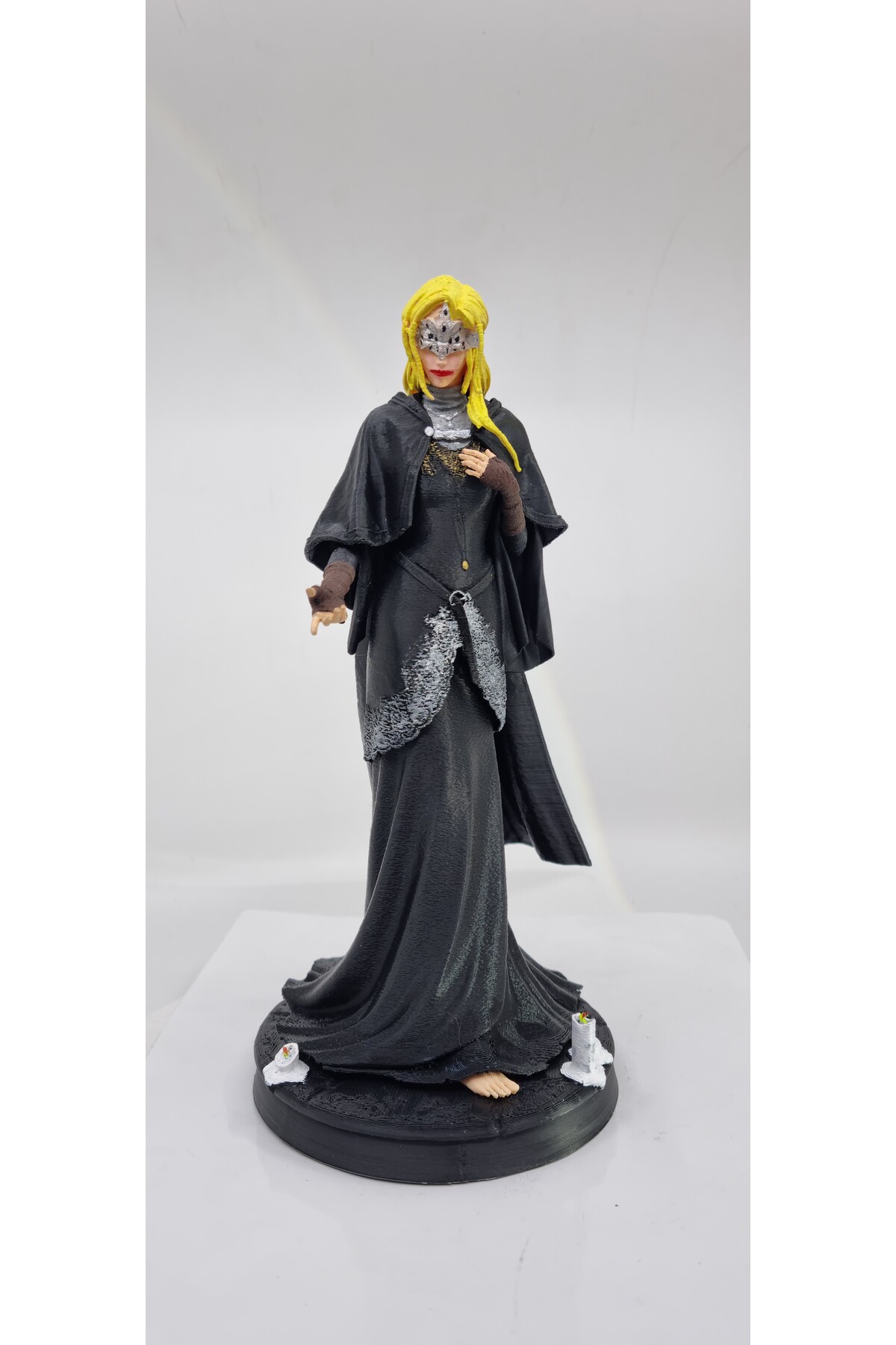 فیگور FIRE KEEPER DARK SAUL 3 شکل 24 سانتی متر Elden Ring