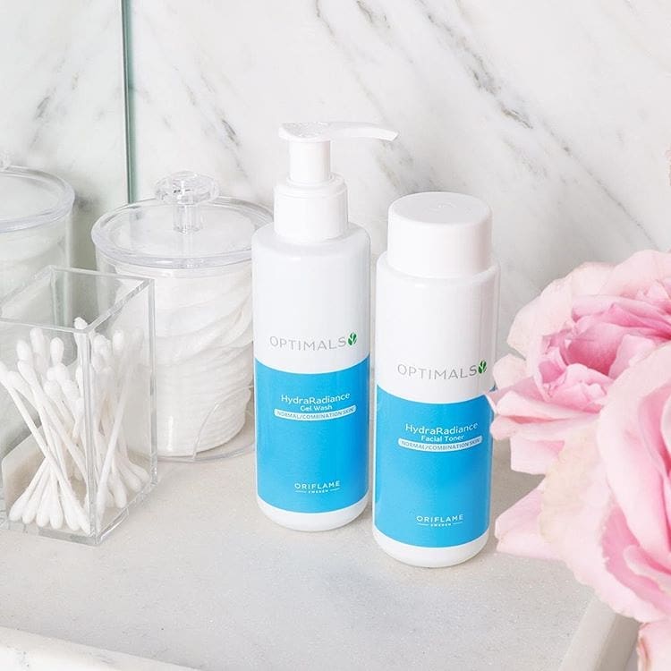 ژل شستشو صورت هیدرا اپتیمالز پوست مختلط اوریفلیم OPTIMALS Oriflame