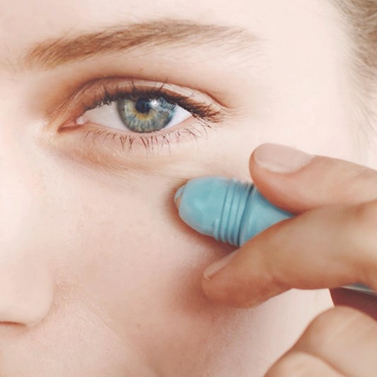 کرم دورچشم اسکینرجایز ناویج اوریفلیم NOVAGE Skinergise Oriflame