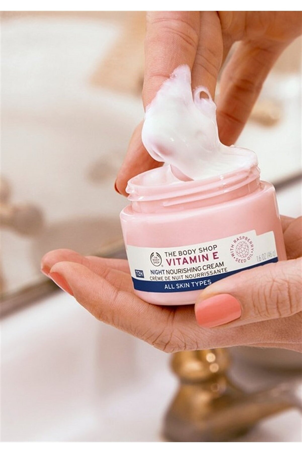 ویتامین E  کرم شب 50 میلی لیتر بادی شاپ The body shop