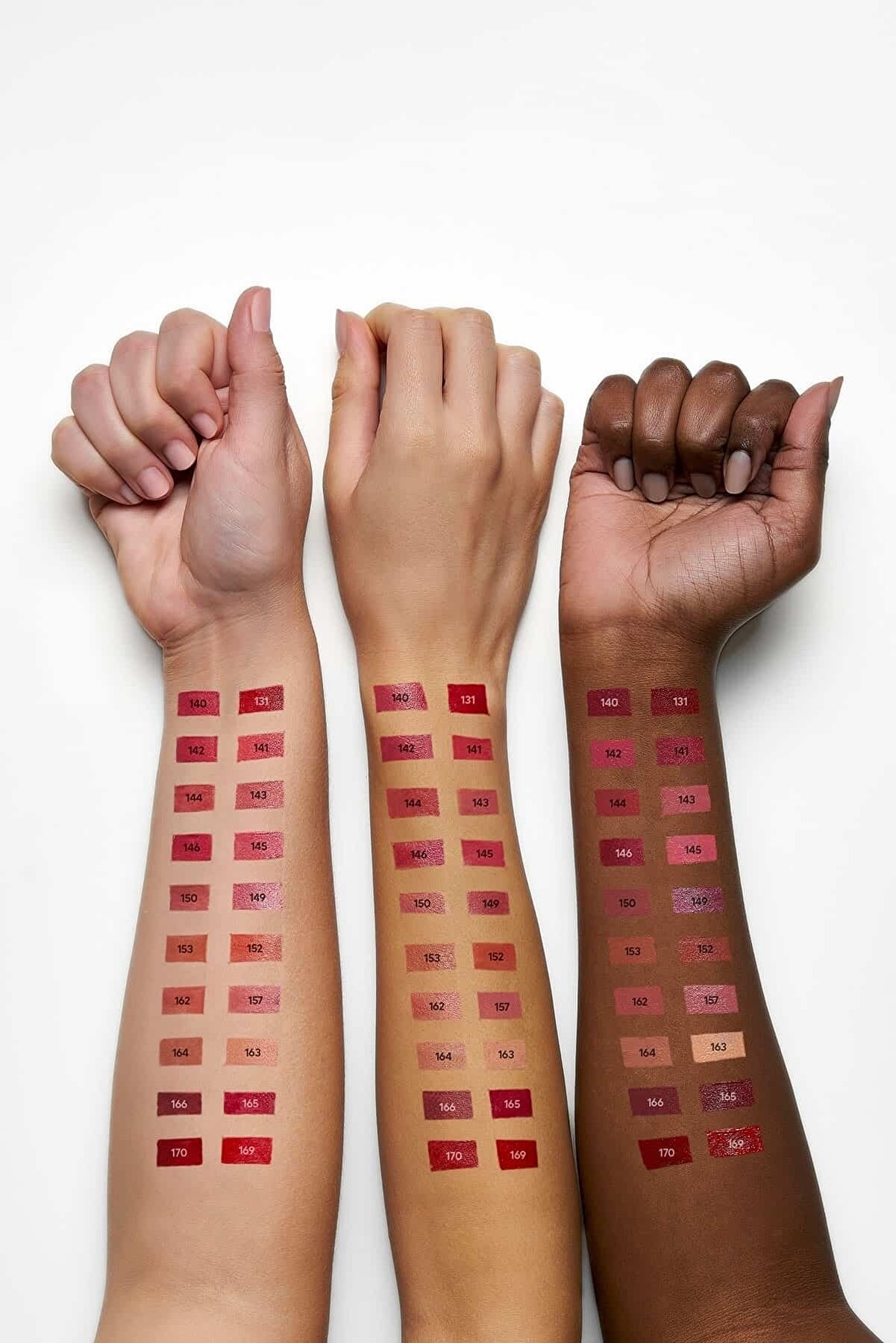 رژلب جامد مدل Lipstick رنگ صورتی شماره 141 گلدن رز Golden Rose