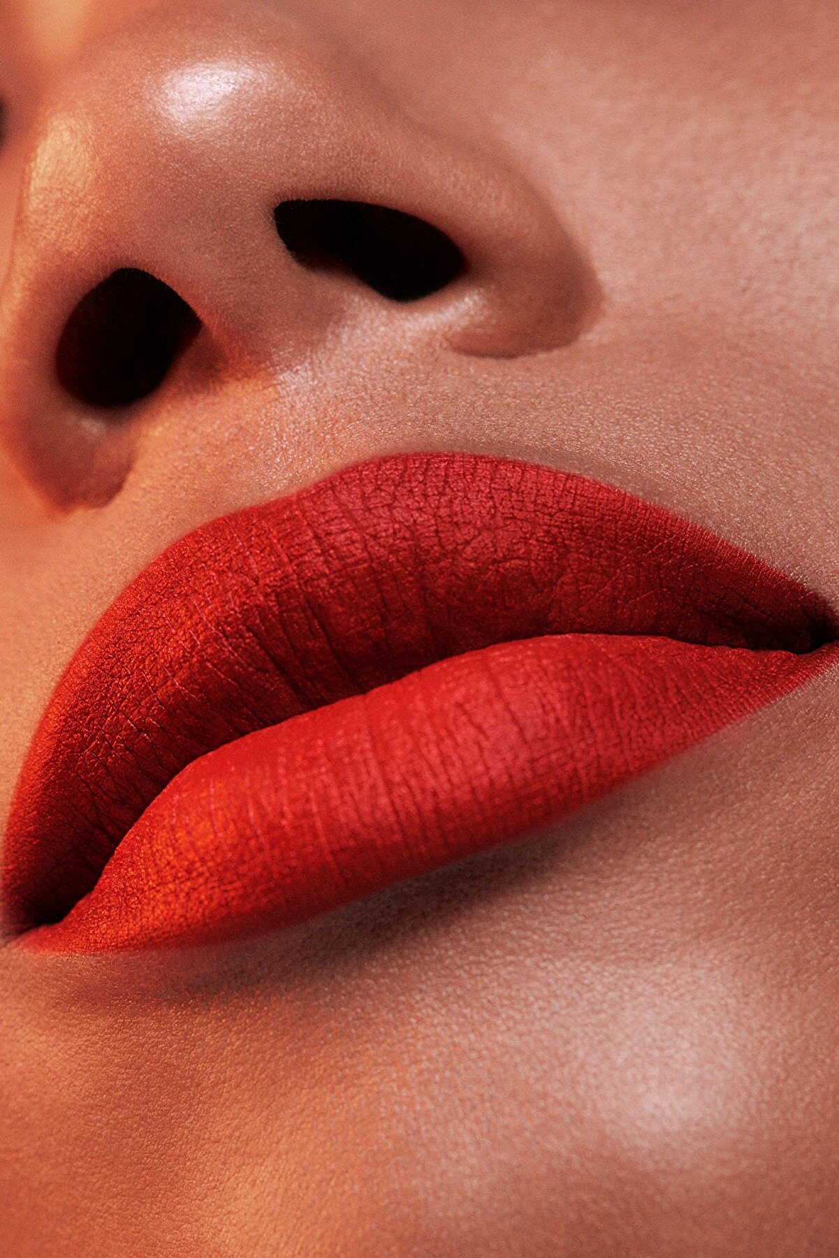 رژ لب مات مایع Pure Color Whipped حجم 9 میل استی لادر Estee Lauder