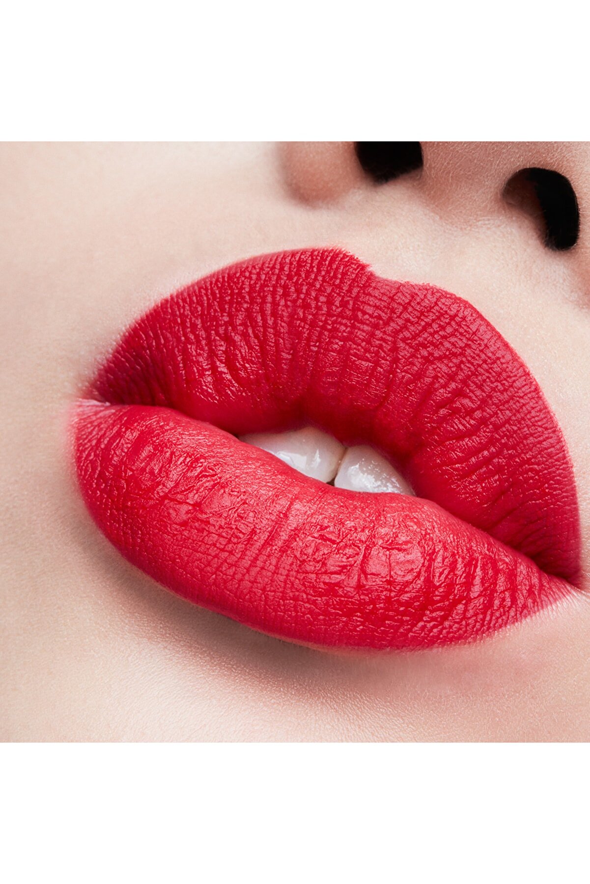 Mac  رژ لب مات مخملی MAC مدل RED ROCK پیگمنت قوی و جذاب