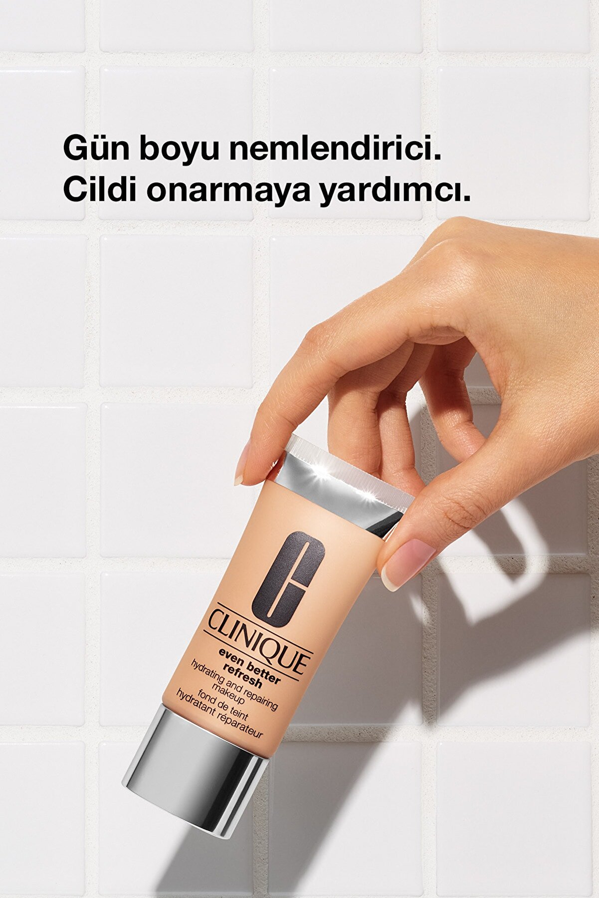 کرم پودر مدل Even Better Refresh شماره رنگ CN 28 Ivory کلینیک Clinique