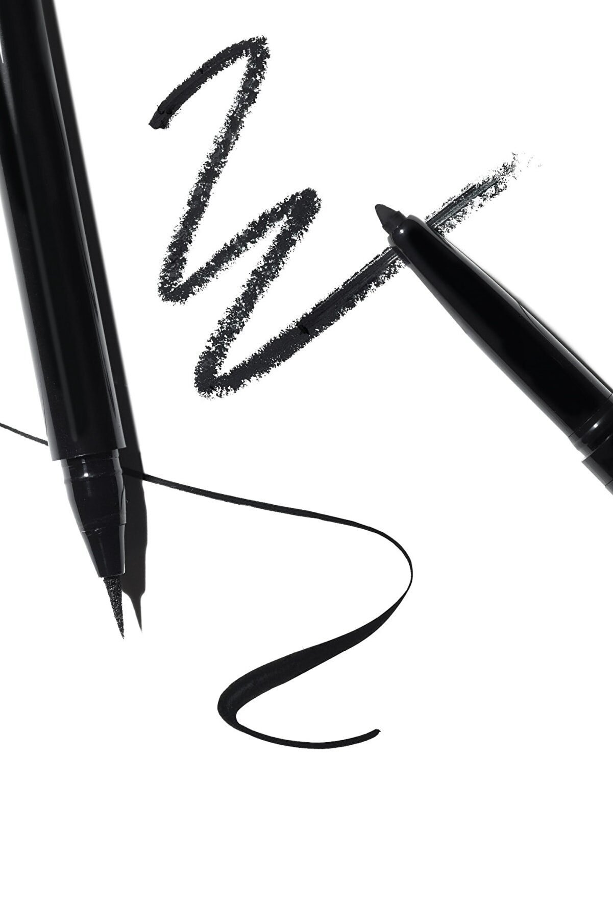 خط چشم ضد آب DUAL DARE ALL مدل DARE BLACK حجم 0.9 میل مک MAC