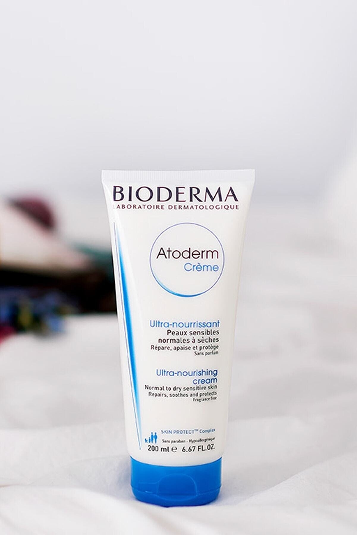 کرم مرطوب کننده تیوپی مدل Atoderm با حجم 200 میل بایودرما Bioderma