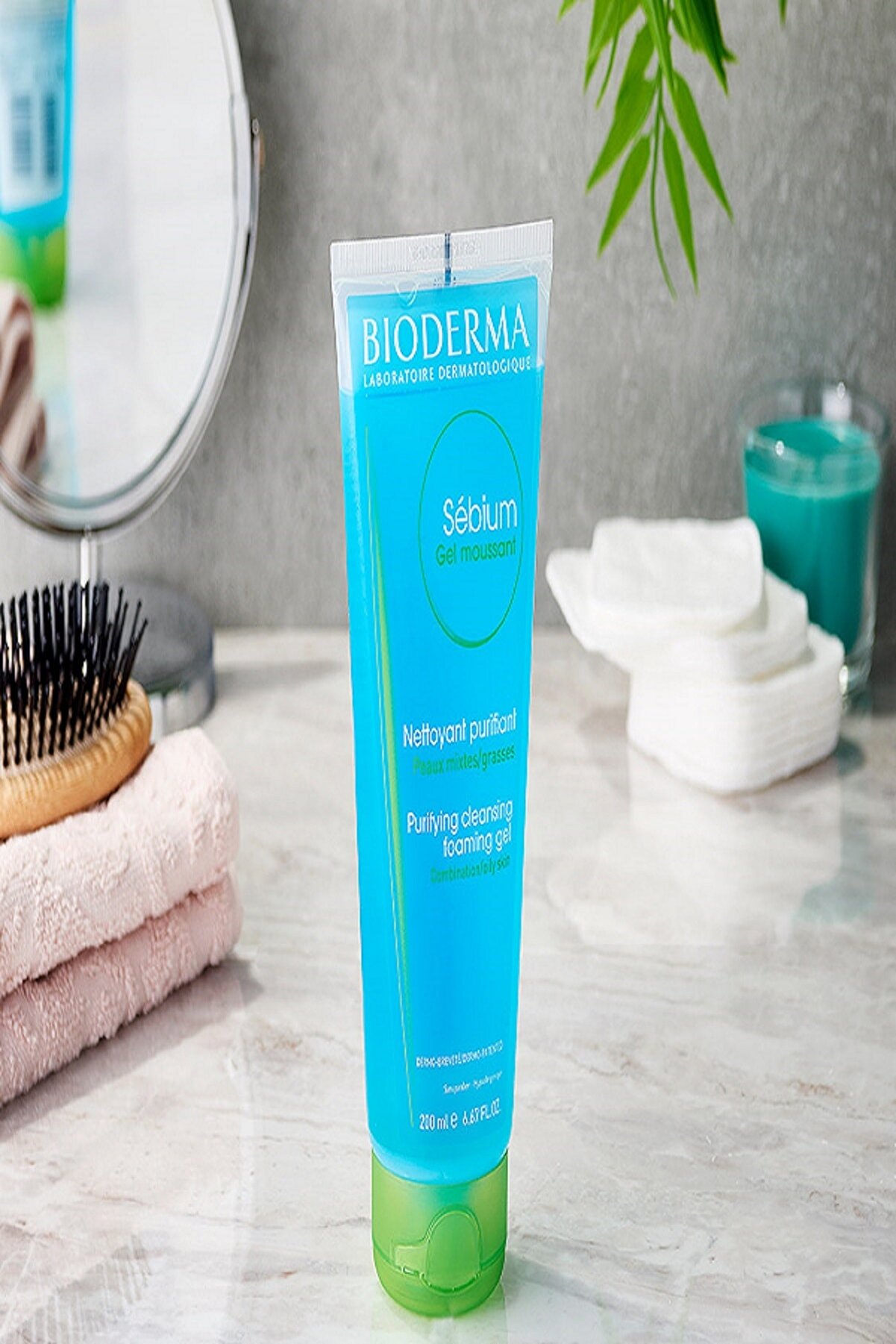 فومینگ ژل شستشو  پوست چرب با حجم 200 میل بایودرما Bioderma