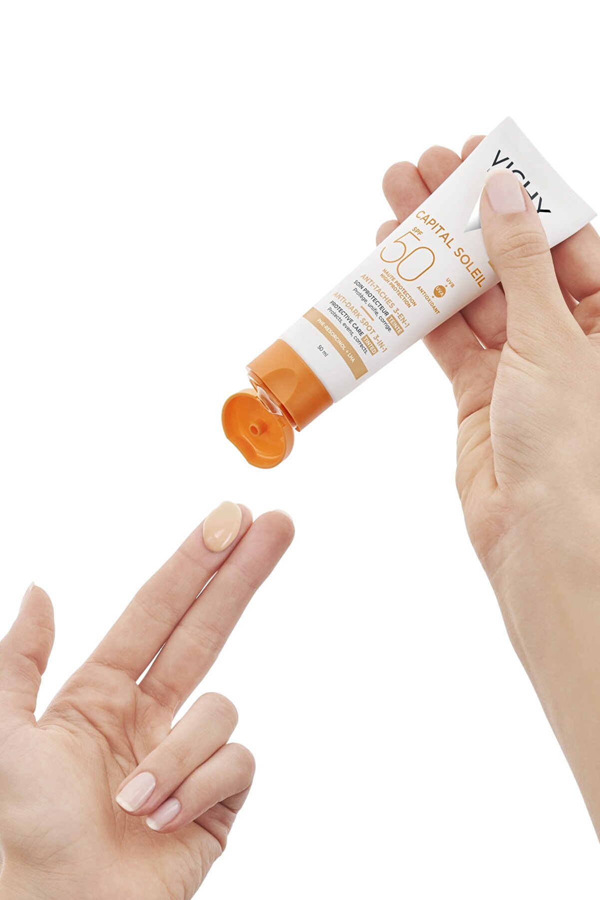 کرم ضد آفتاب و ضد لک SPF50 مناسب پوست های معمولی و دارای لک ۵۰حجم میلی لیتر ویشی Vichy