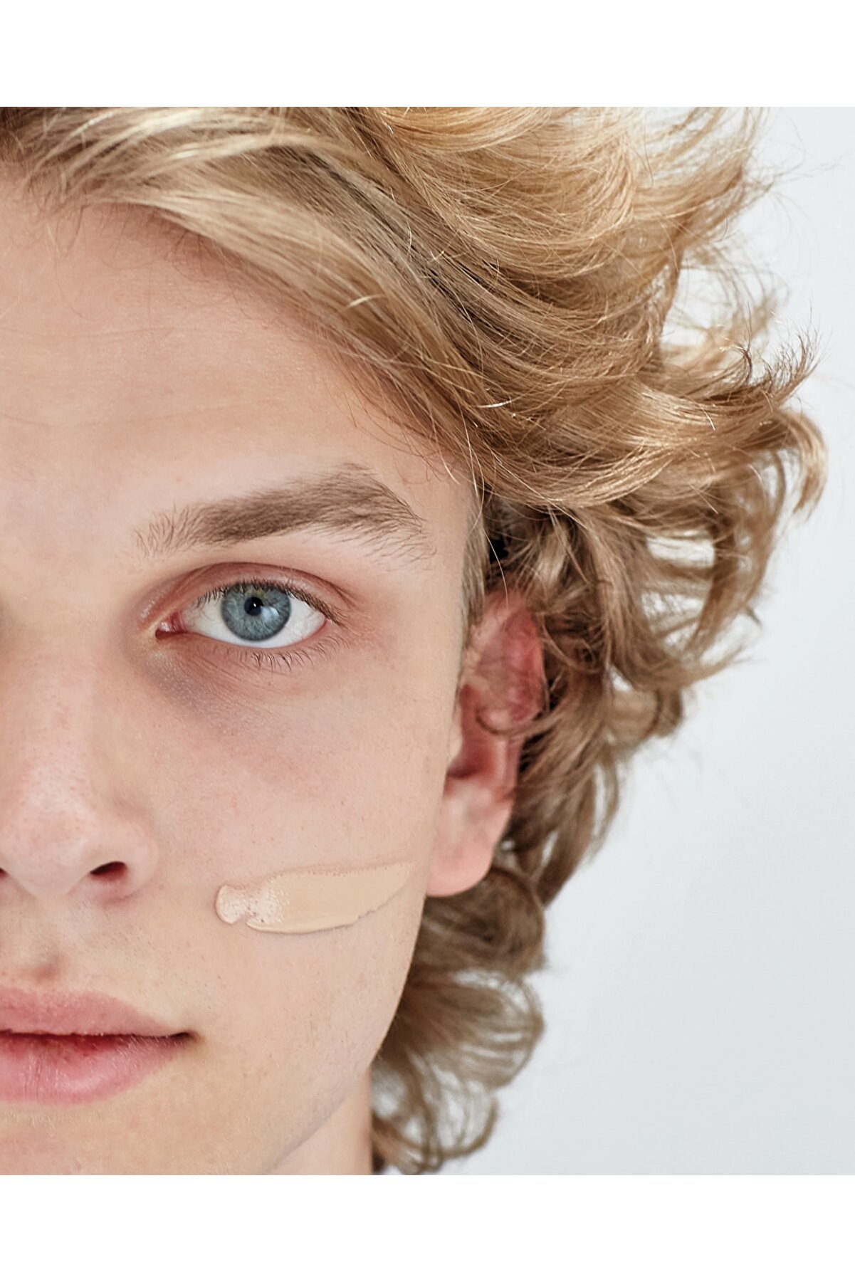 بی بی کرم پوست نرمال، خشک و حساس با SPF15 رنگ بژ روشن با حجم 50 میل زیاجا Ziaja