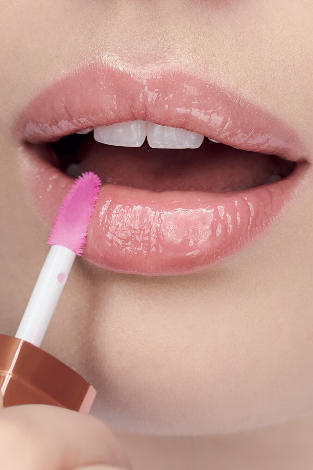 روغن لب تغذیه کننده مدل Blossom حجم 7 میل آون Avon
