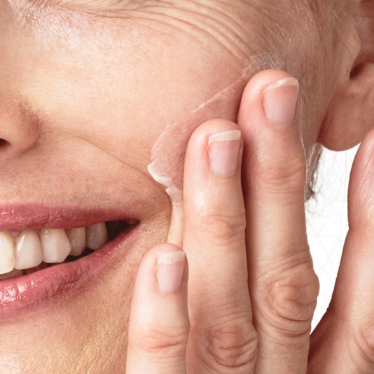سرم احیا کننده پوست تایم ریستور نوایج Novage Serum