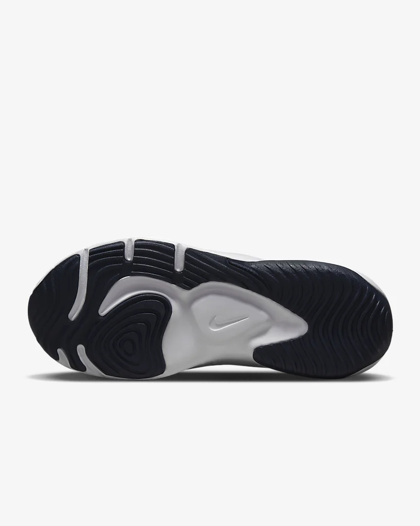 Nike Legend Essential 3 خرید و قیمت کفش ورزشی